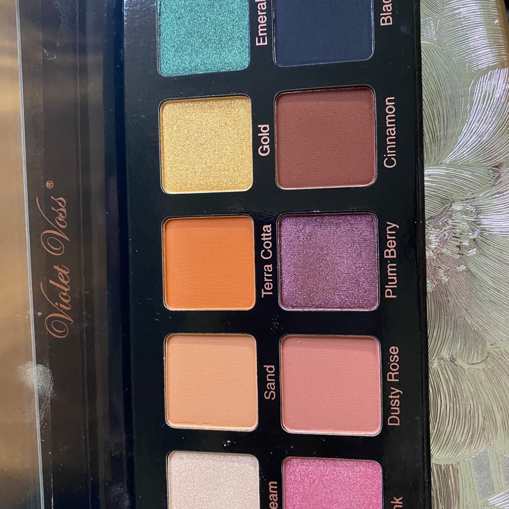Eyeshadow pallet